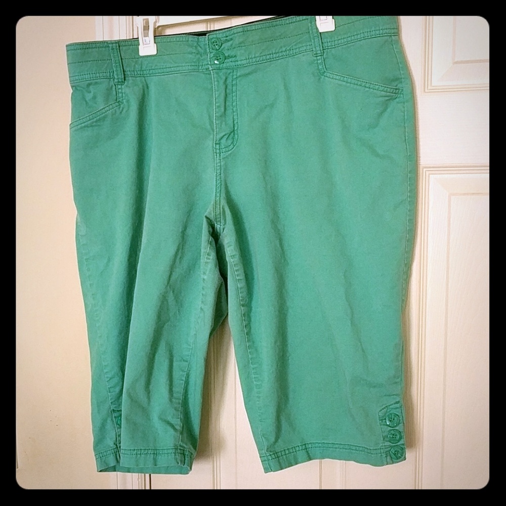 Comfy casual capris